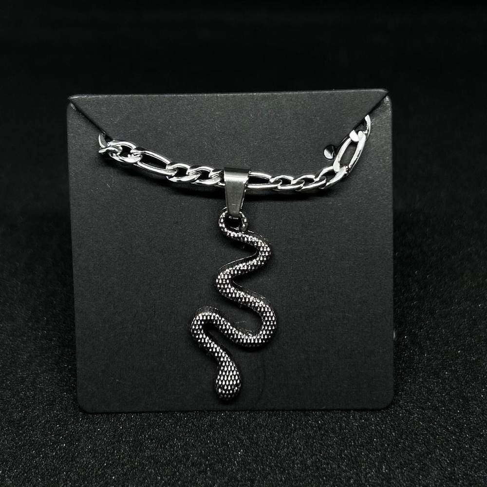 Snake pendant silver chain necklace Men’s brand new.